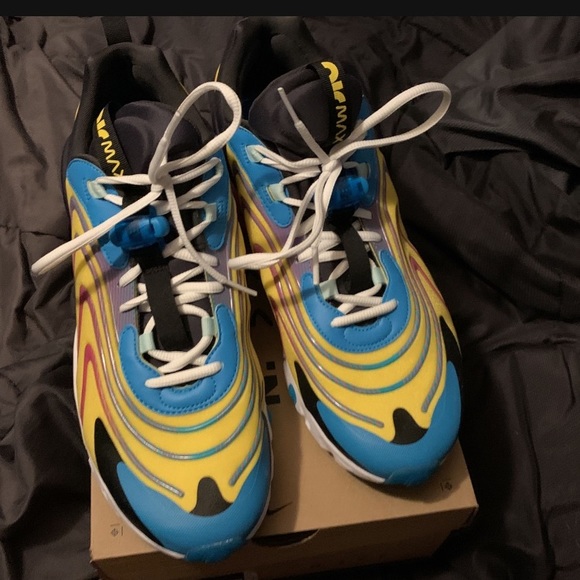 WORN ONE TIME - Picture 2 of 4